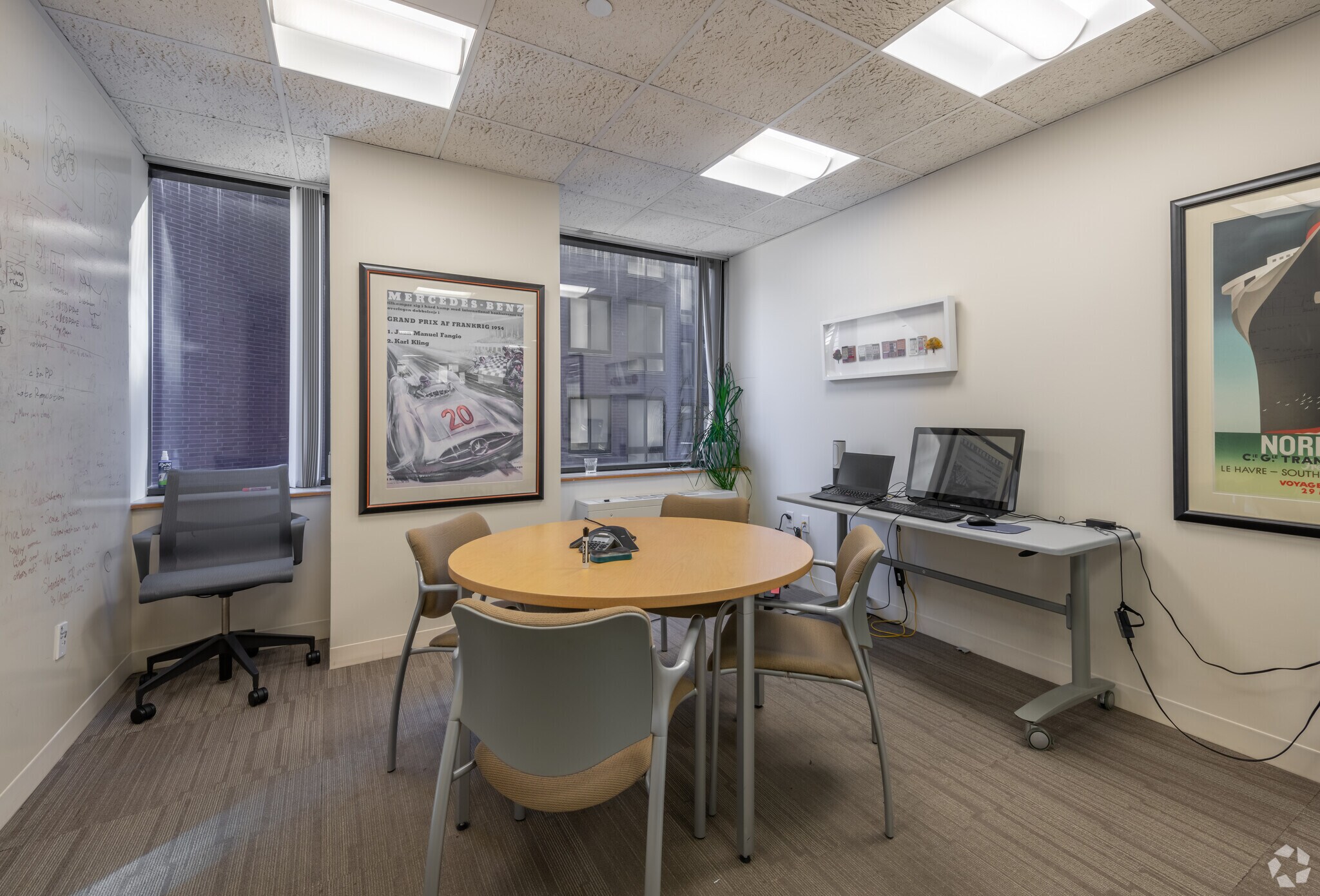 699 Boylston St, Boston, MA 02116 1 Exeter Plaza