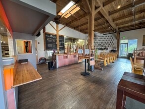 6770 McKinley St, Sebastopol, CA for lease Interior Photo- Image 2 of 8