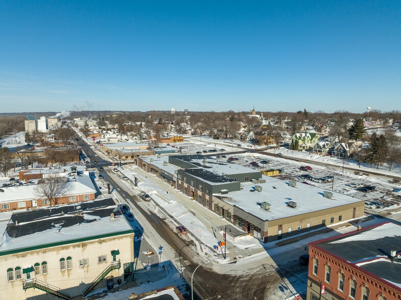 101 S Main St, Le Sueur, MN for lease - Aerial - Image 3 of 37