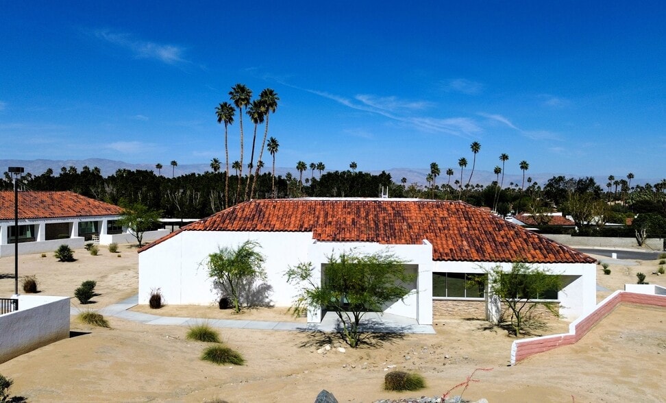 72120-72140 Magnesia Falls Dr, Rancho Mirage, CA for lease - Building Photo - Image 1 of 21