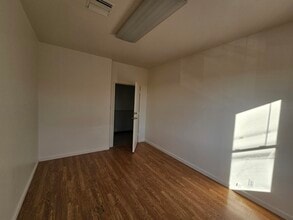 416 N Glendale Ave, Glendale, CA for lease Interior Photo- Image 1 of 2