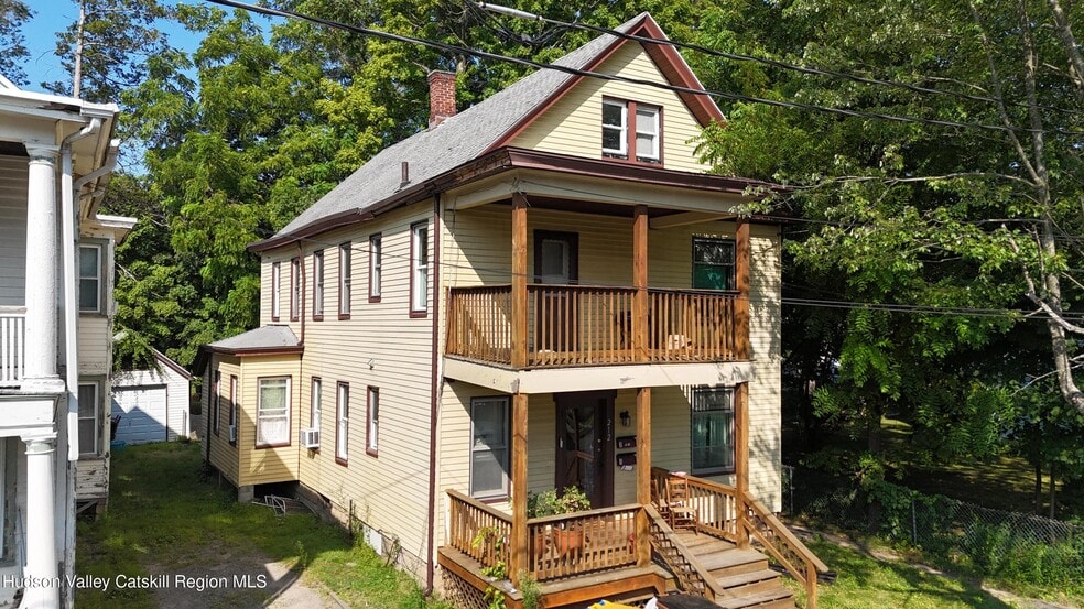 8 MultiFamily Properties portfolio of 8 properties for sale on LoopNet.com - Building Photo - Image 3 of 8