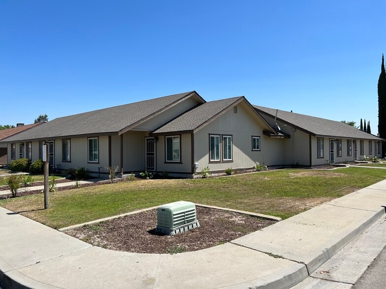 1178 Beverly Blvd, Lemoore, CA for sale - Primary Photo - Image 1 of 6