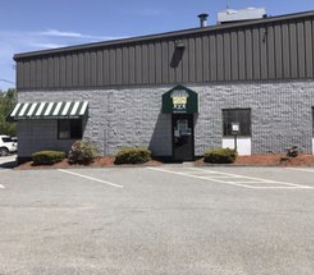 34 Rogers Rd, Haverhill, MA 01835