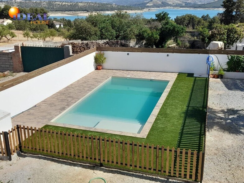 Hospitality in Arenas del Rey, Granada for sale - Building Photo - Image 2 of 50