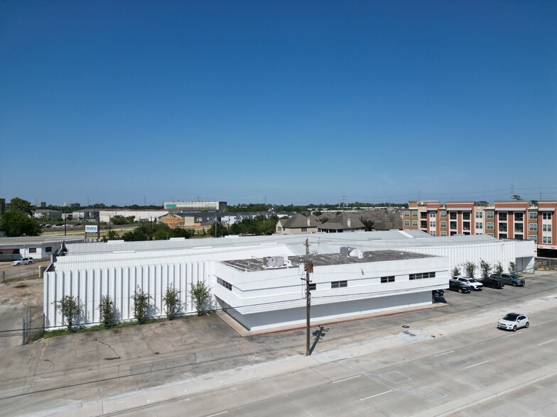 8600 Hempstead Rd, Houston, TX for lease - Building Photo - Image 1 of 11