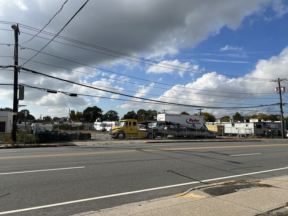 401 Hicksville Rd, Bethpage, NY for sale Primary Photo- Image 1 of 1