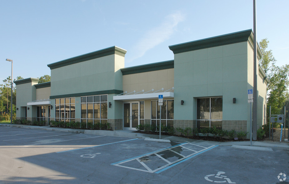 752 Stirling Center Pl, Lake Mary, FL for lease - Building Photo - Image 1 of 2