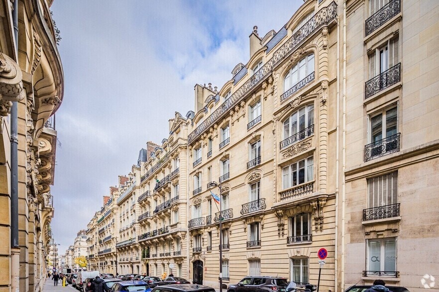 10 Rue Théodule Ribot, Paris for lease - Building Photo - Image 1 of 1