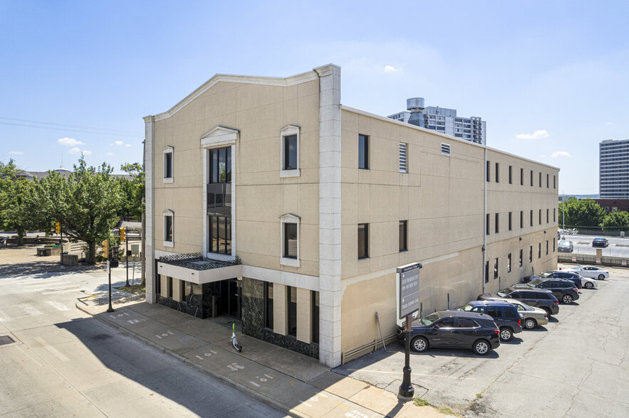 624 S Denver Ave, Tulsa, OK for lease - Building Photo - Image 1 of 3