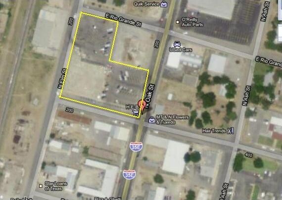 205 N Oak St, Pearsall, TX for sale - Primary Photo - Image 1 of 1