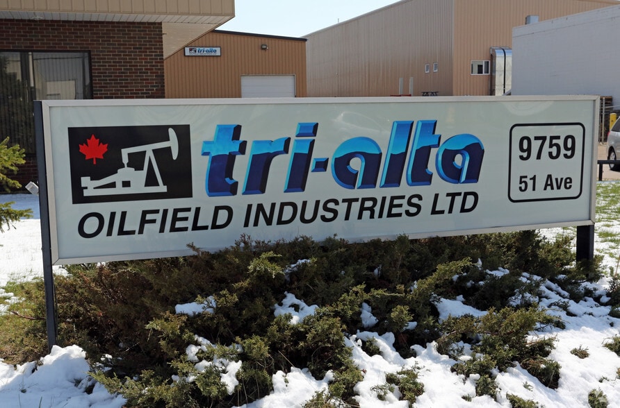 9759 51st Ave NW, Edmonton, AB for lease - Building Photo - Image 2 of 9