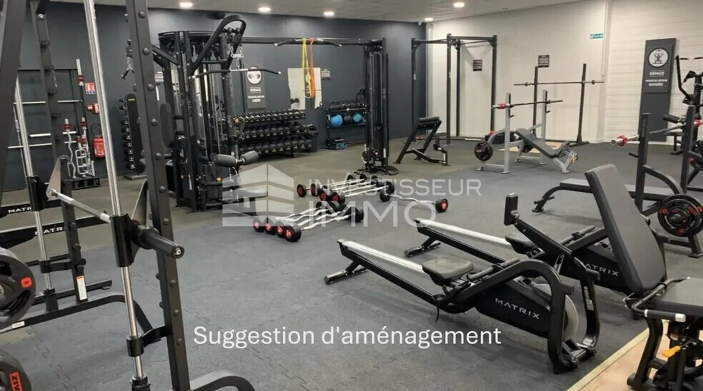 Retail in Saint-Denis for lease - Interior Photo - Image 2 of 4