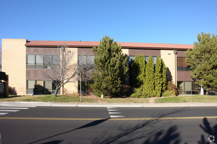 445 Apple St, Reno, NV for lease - Building Photo - Image 3 of 7