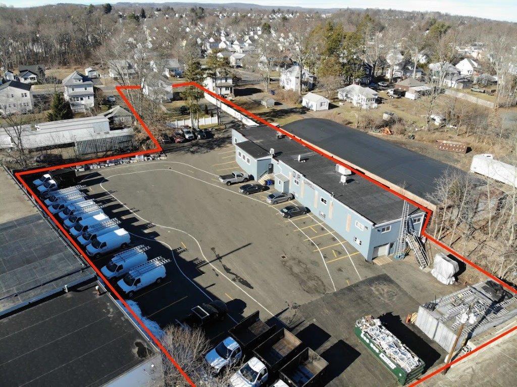 310 R Newington Rd, West Hartford, CT 06110