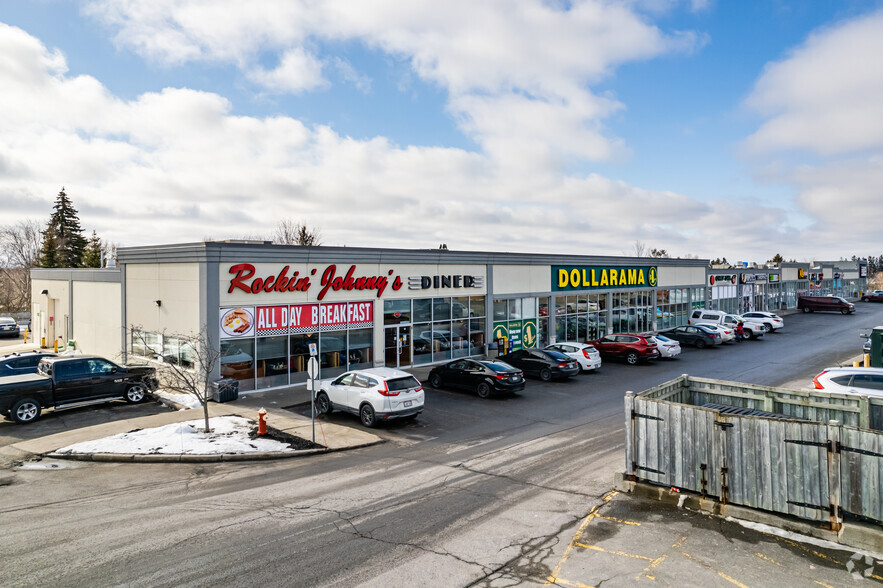 484-486 Hazeldean Rd, Ottawa, ON for lease - Primary Photo - Image 1 of 4