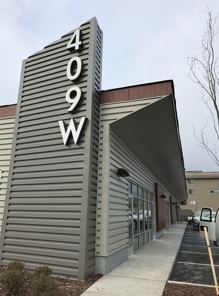 409 W Fireweed Ln, Anchorage, AK for sale Building Photo- Image 1 of 1