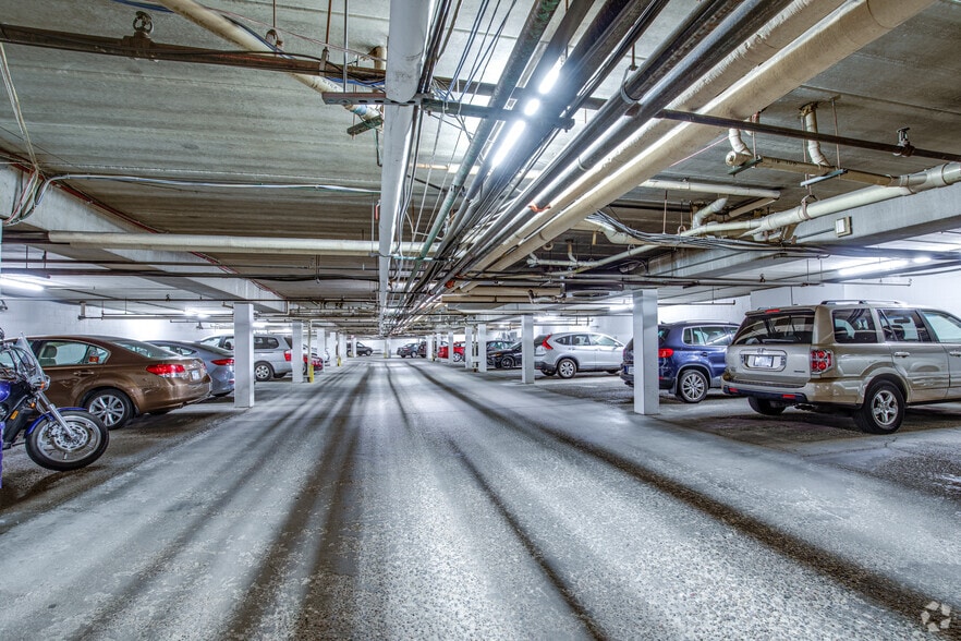 165 County Road B2 E, Little Canada, MN for sale - Interior Photo - Image 2 of 63