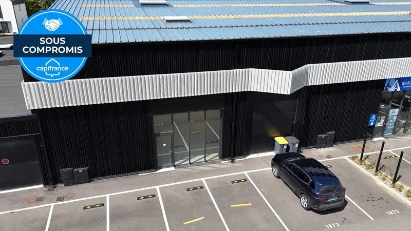 Flex in Caen for sale Building Photo- Image 1 of 6