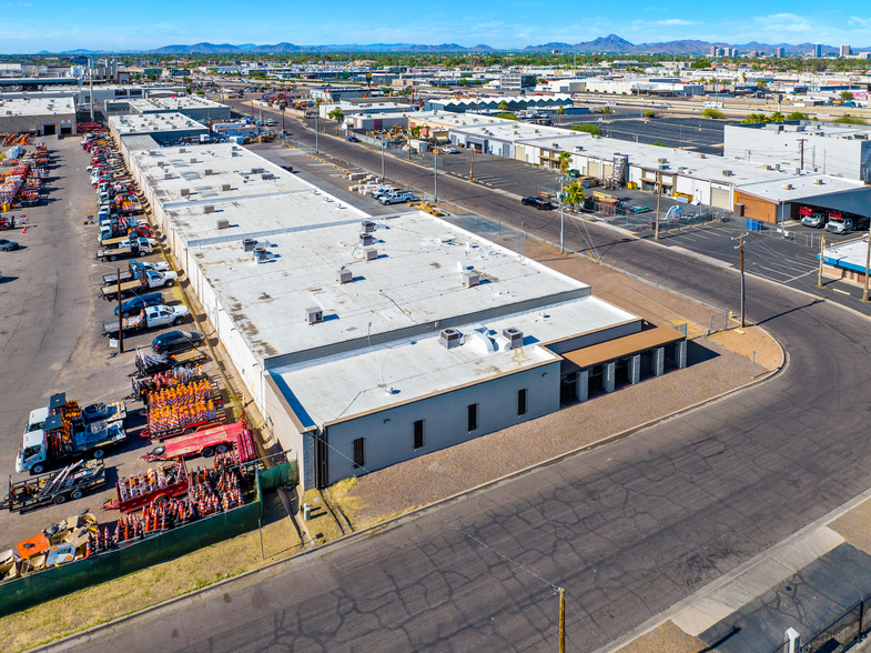 1814 N 25th Dr, Phoenix, AZ for lease - Building Photo - Image 3 of 9