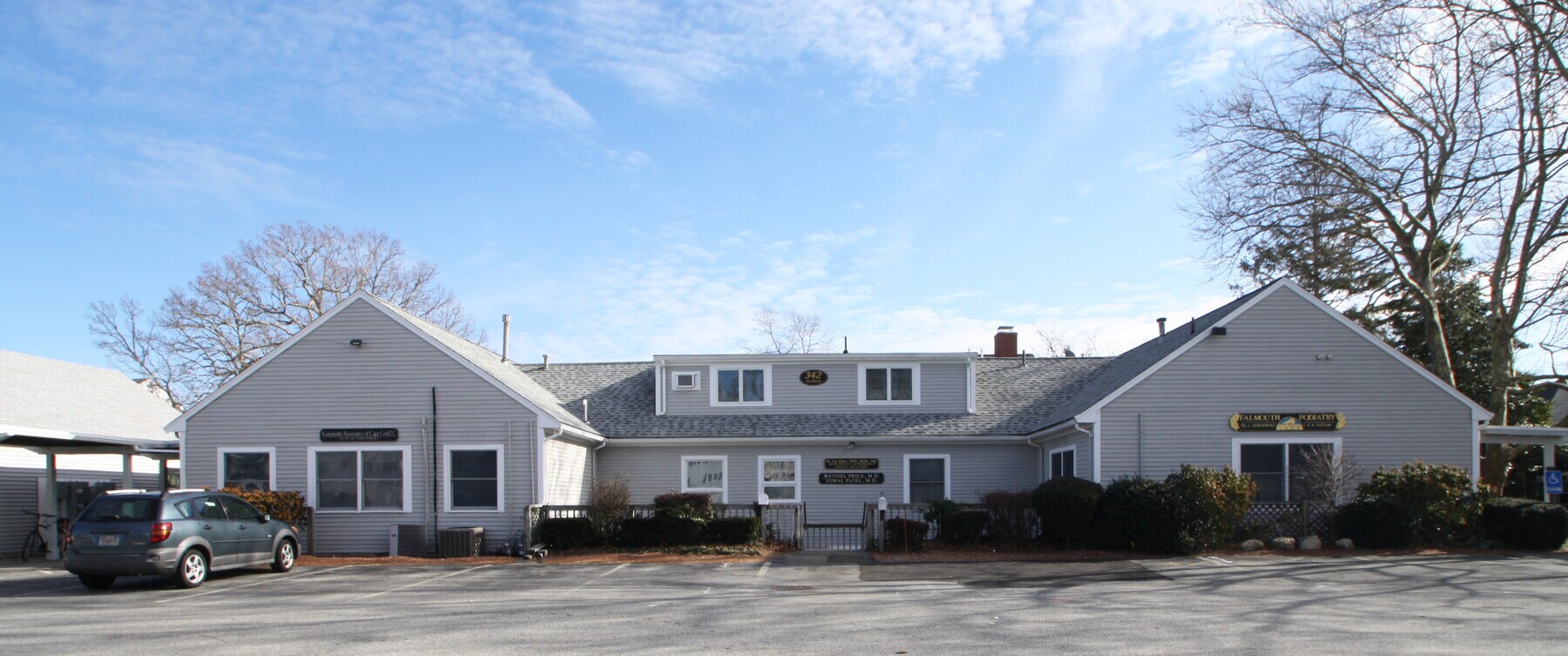 342 Gifford St, Falmouth, MA 02540