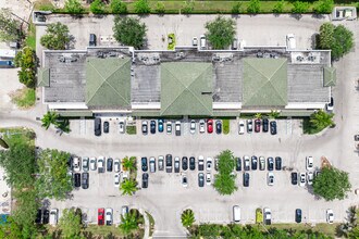 2800 Davis Blvd, Naples, FL - AERIAL  map view