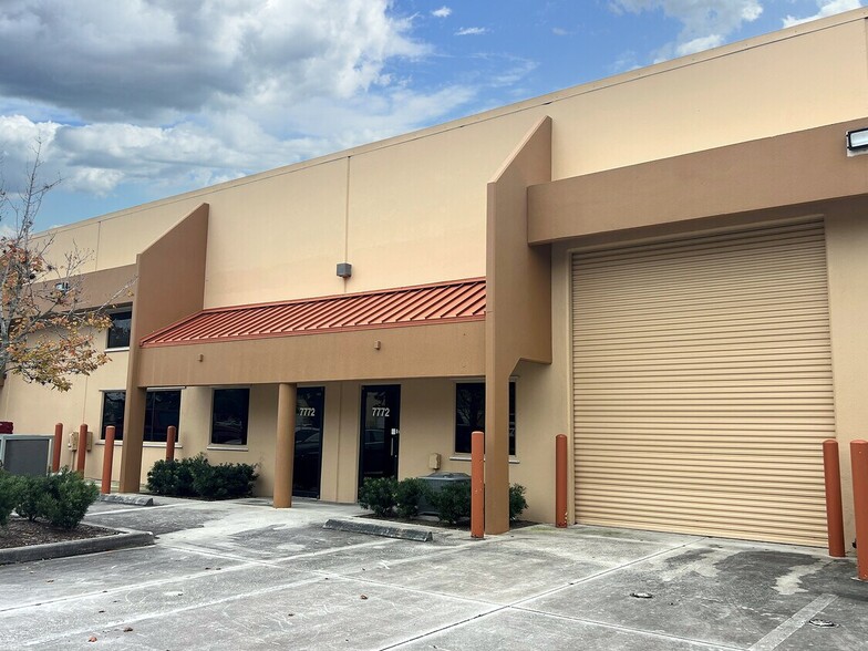 7772 SW Ellipse Way, Stuart, FL for lease - Building Photo - Image 1 of 23