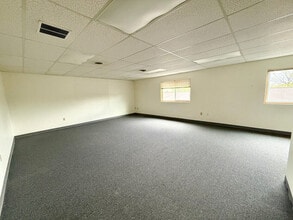 2738 W College Ave, State College, PA for lease Interior Photo- Image 1 of 1