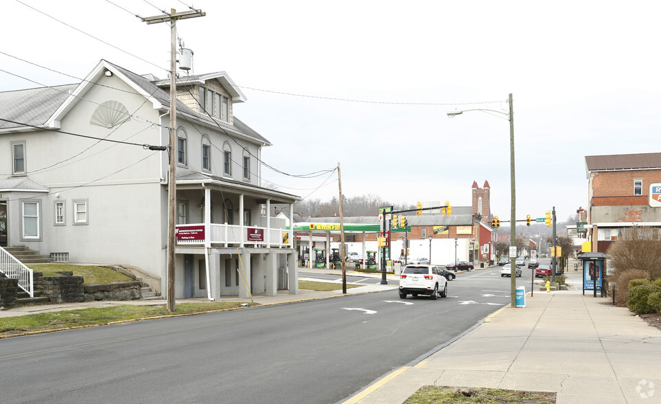 409-421 3rd St, California, PA for lease - Building Photo - Image 3 of 7