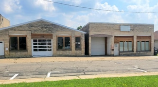 More details for 242 W Edgewater St, Portage, WI - Industrial for Sale