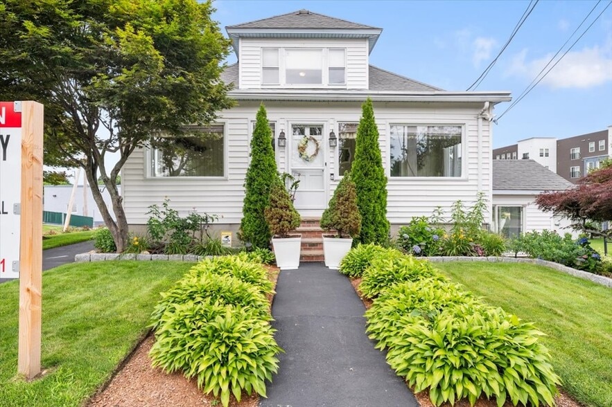 34 Wellman St, Lowell, MA for lease - Building Photo - Image 2 of 4