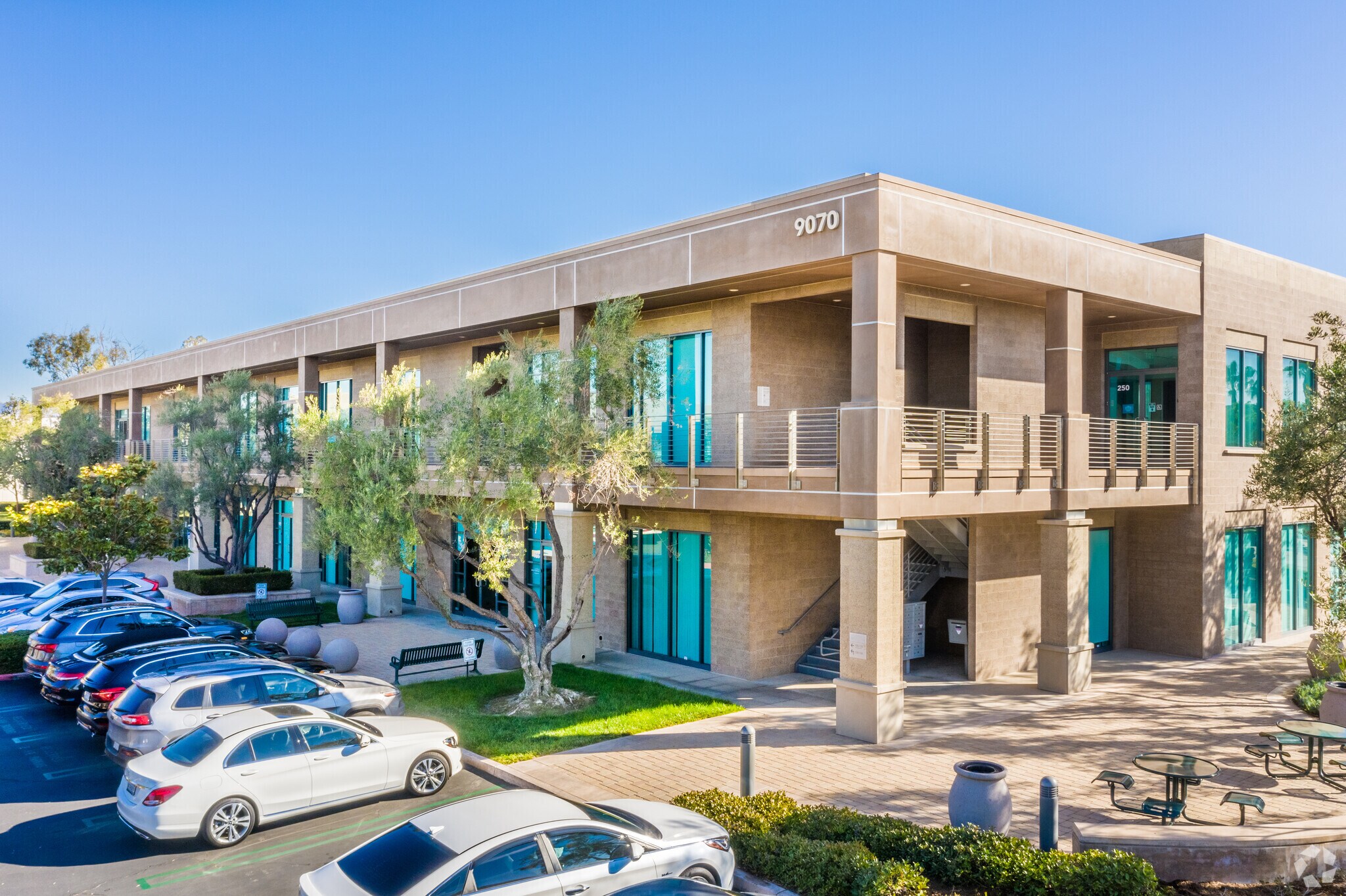 9070 Irvine Center Dr, Irvine, CA 92618