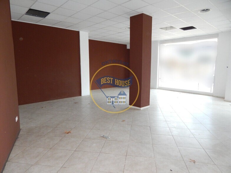 Retail in Ontinyent for lease - Building Photo - Image 3 of 9