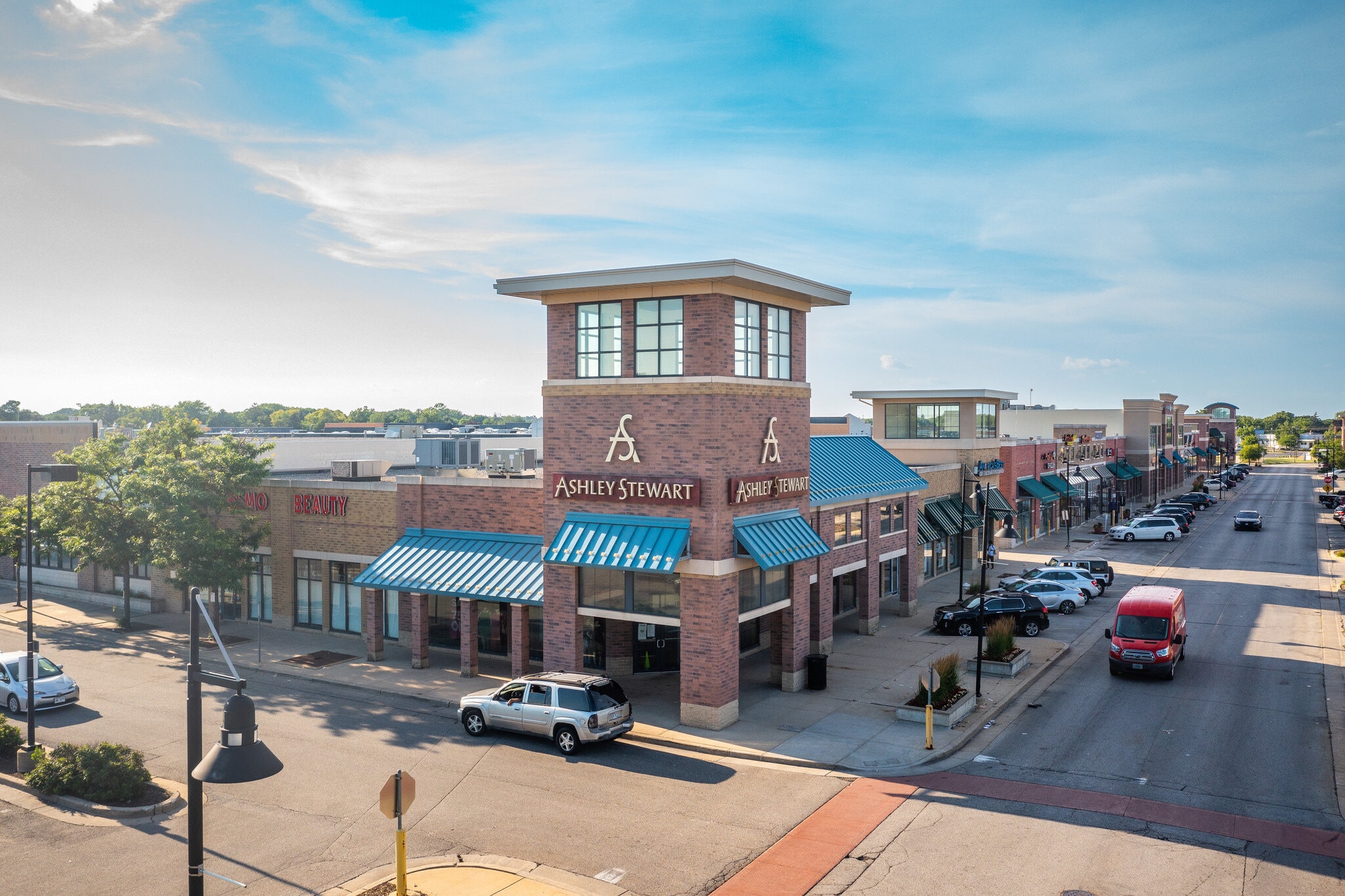 5700 W Capitol Dr, Milwaukee, WI for lease Building Photo- Image 1 of 25