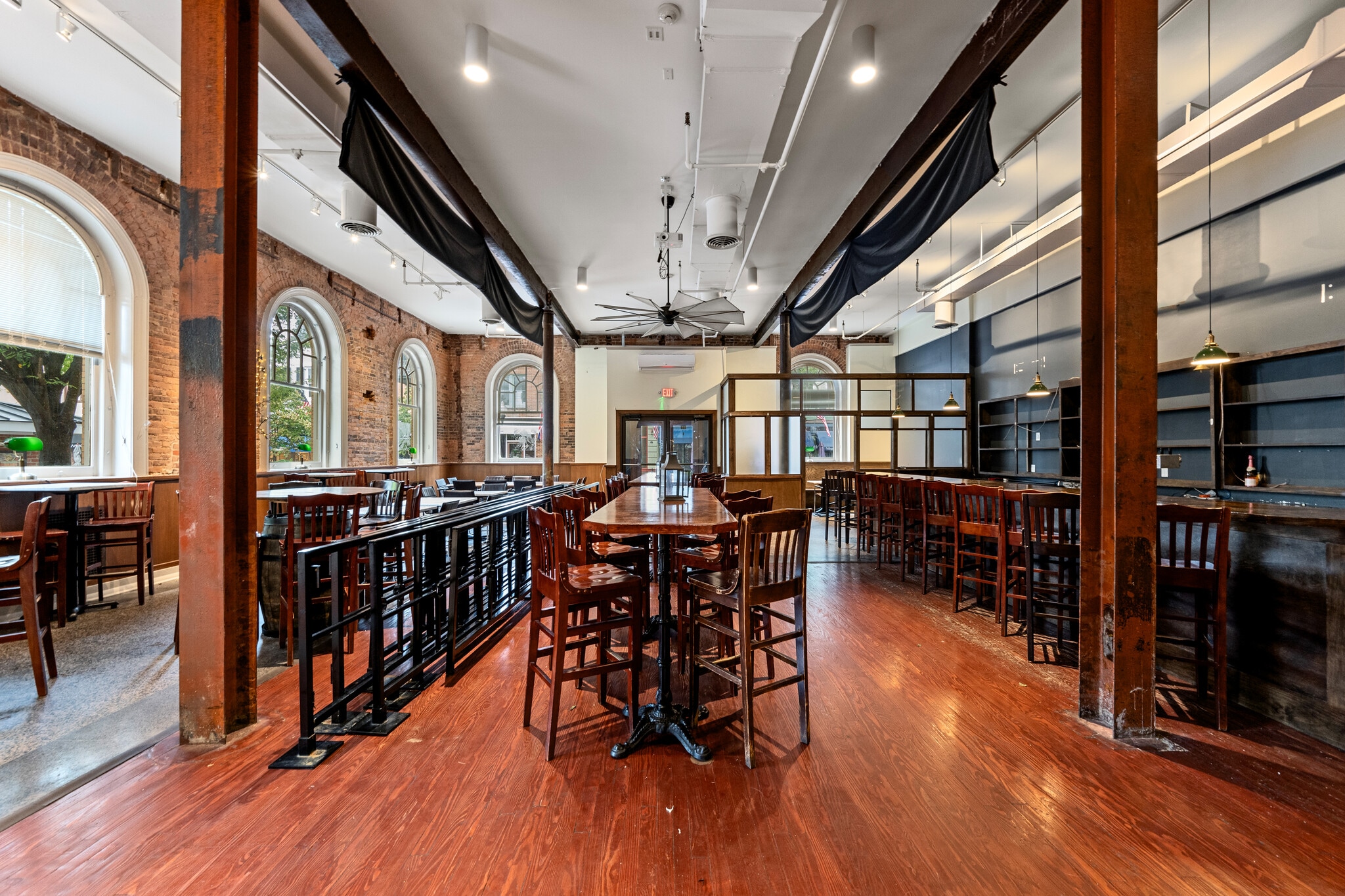 100 N Loudoun St, Winchester, VA for lease Interior Photo- Image 1 of 24