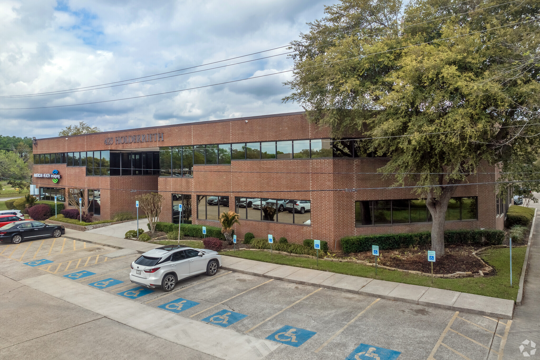 425 Holderrieth Blvd, Tomball, TX for lease Building Photo- Image 1 of 11