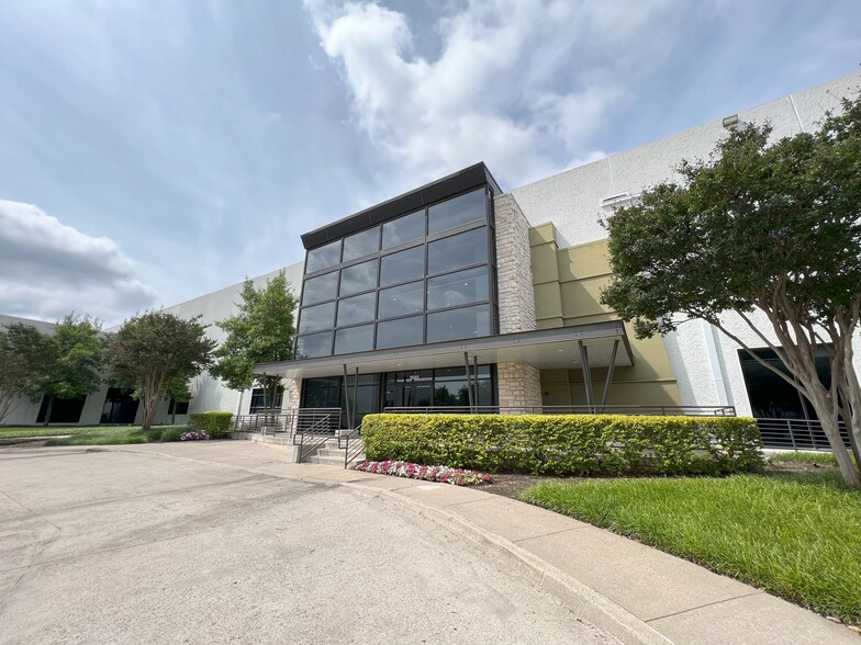 1525 W Walnut Hill Ln, Irving, TX for lease - Building Photo - Image 3 of 5