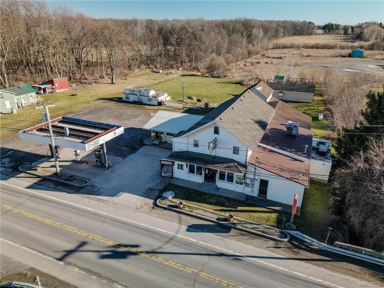 10204 Roosevelt Hwy, Lyndonville, NY for sale - Building Photo - Image 2 of 34
