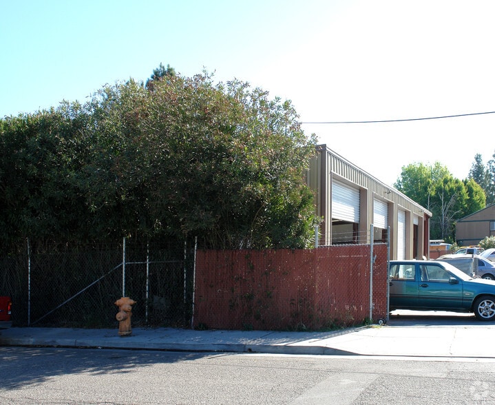 16 S University St, Healdsburg, CA for lease - Building Photo - Image 2 of 2