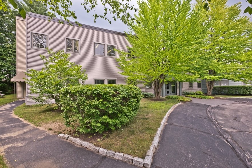 4 Union Park, Topsham, ME for lease - Building Photo - Image 2 of 19