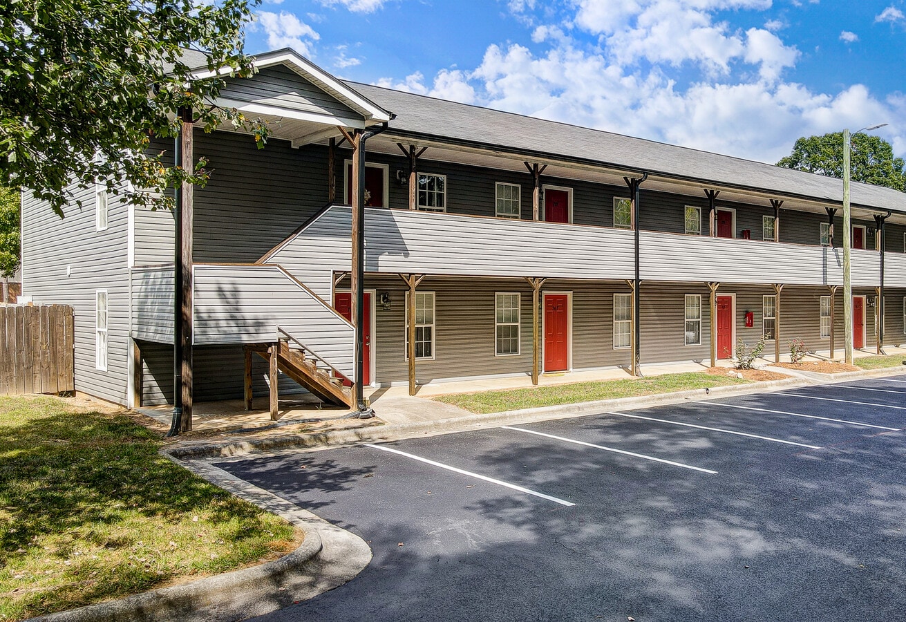 701 Rain Place Ct, Kannapolis, NC 28081