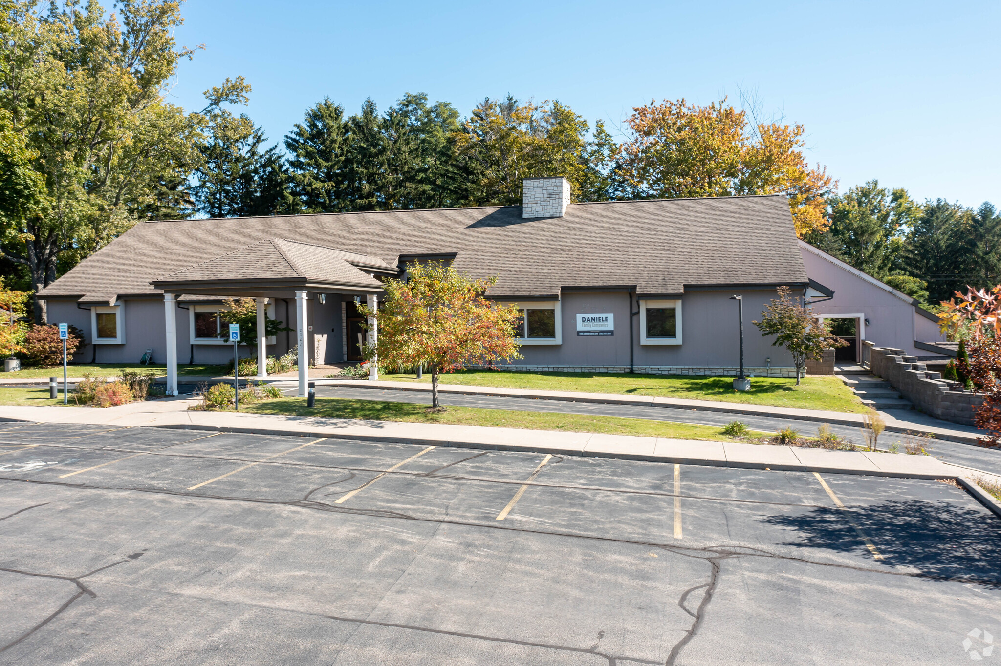 2222 Penfield Rd, Penfield, NY for sale Primary Photo- Image 1 of 1