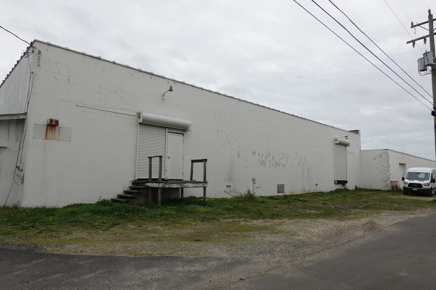 9616-9800 Hosier St, Newport News, VA for lease - Building Photo - Image 3 of 13
