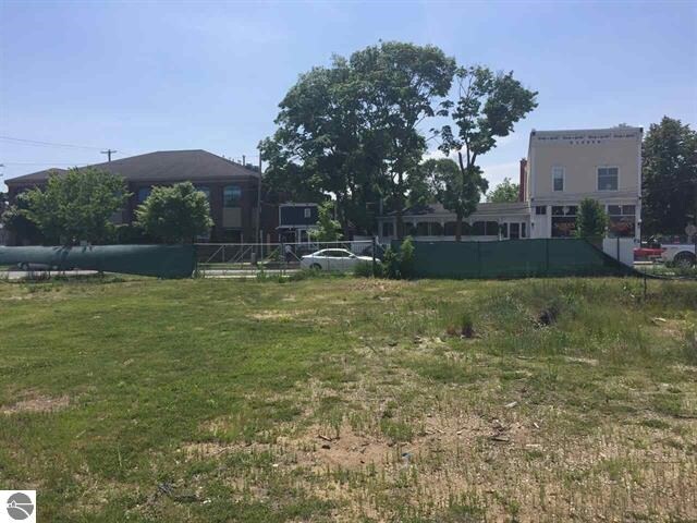 710 Randolph St, Traverse City, MI for sale Primary Photo- Image 1 of 1