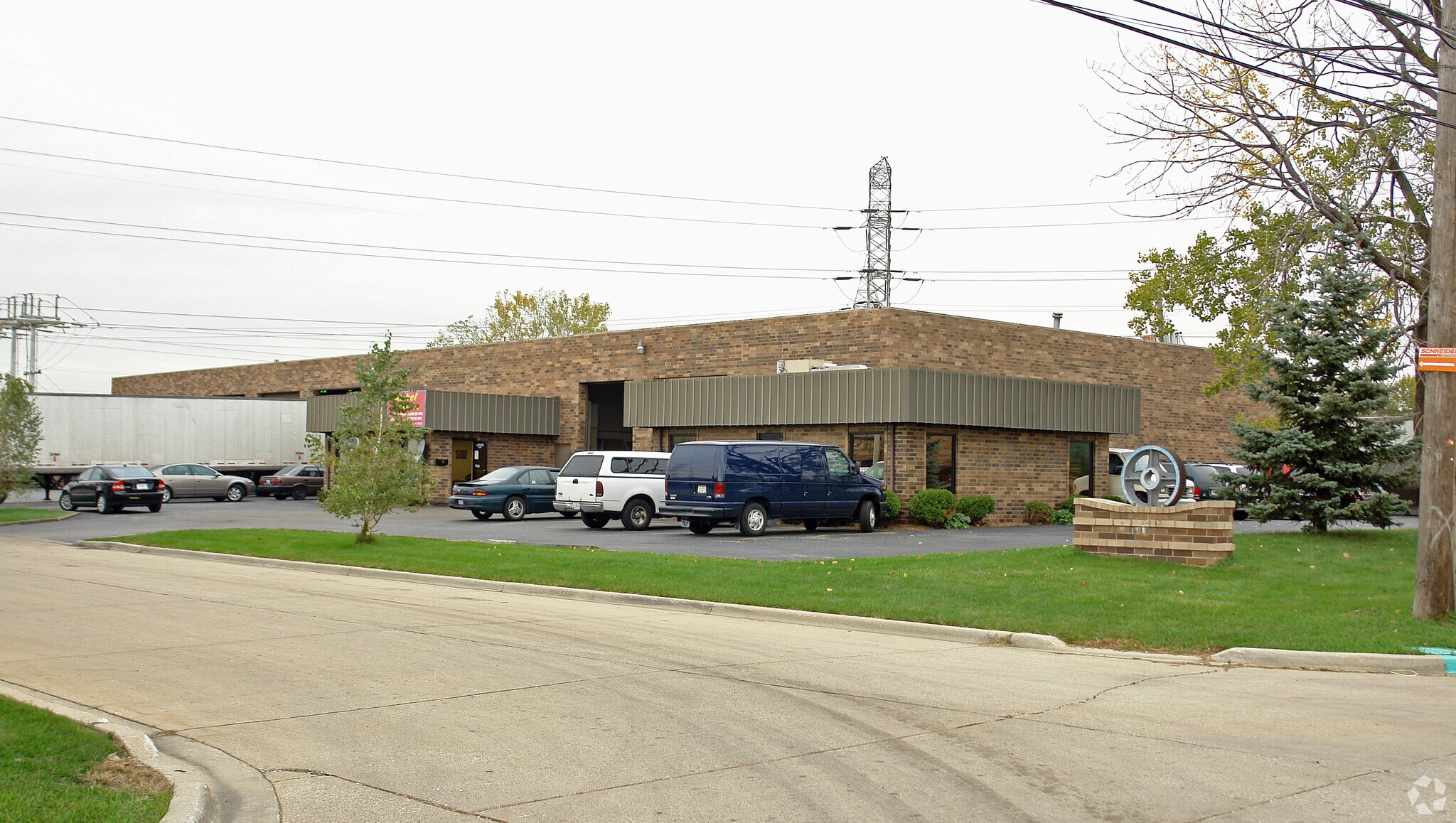 7500-7504 W 84th Pl, Bridgeview, IL for sale Primary Photo- Image 1 of 1