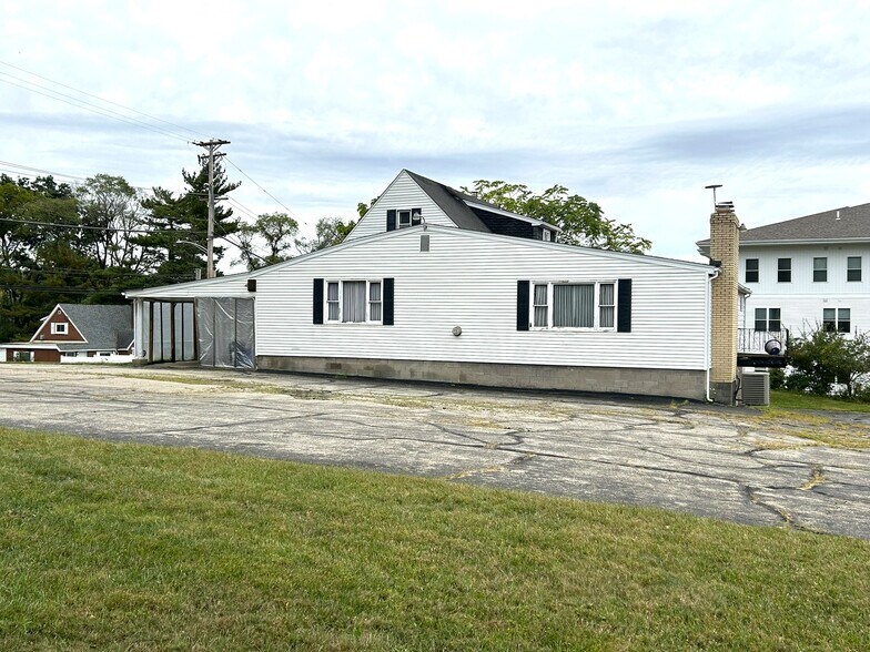 113 Fox Plan Rd, Monroeville, PA for sale - Primary Photo - Image 1 of 54