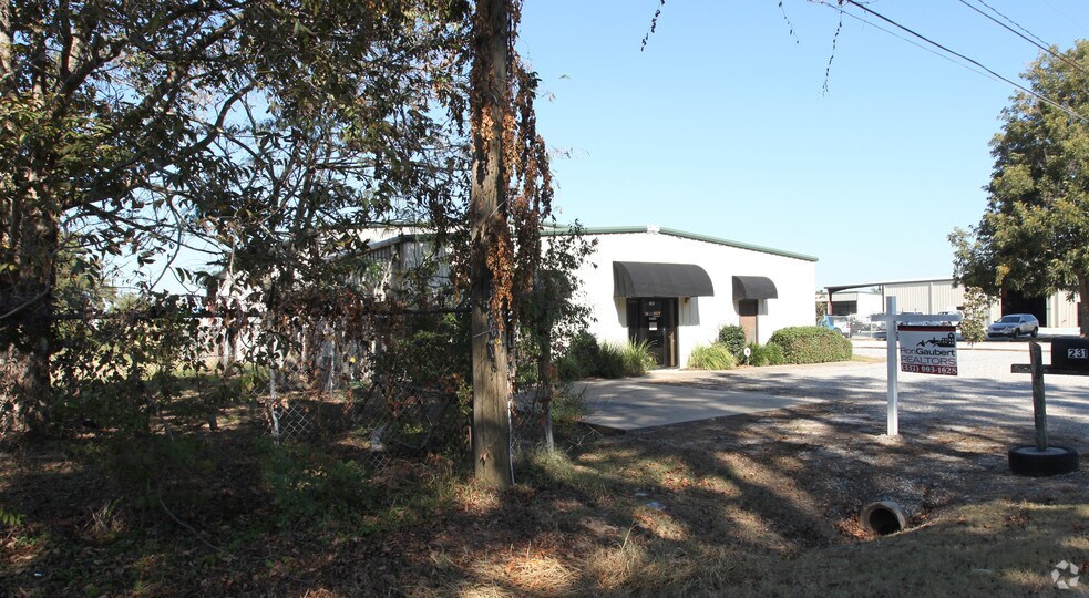 231 Tubing Rd, Broussard, LA for lease - Building Photo - Image 2 of 2