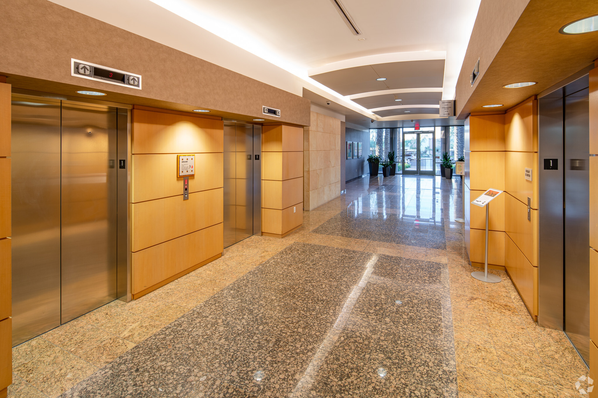 2155 W Pinnacle Peak Rd, Phoenix, Az 85027 - Corridors Corporate Center 