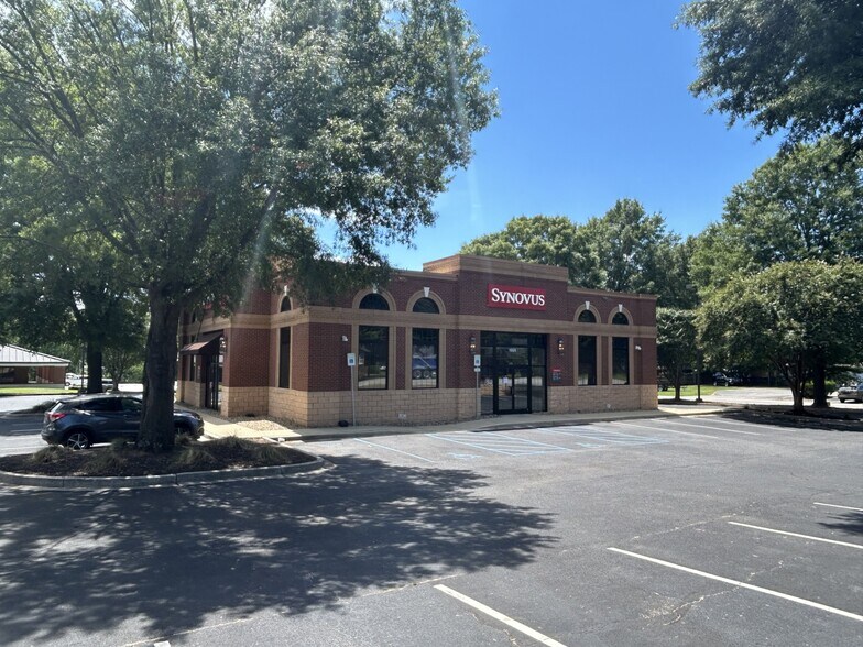 1025 Broad River Rd, Columbia, SC for lease - Building Photo - Image 2 of 4