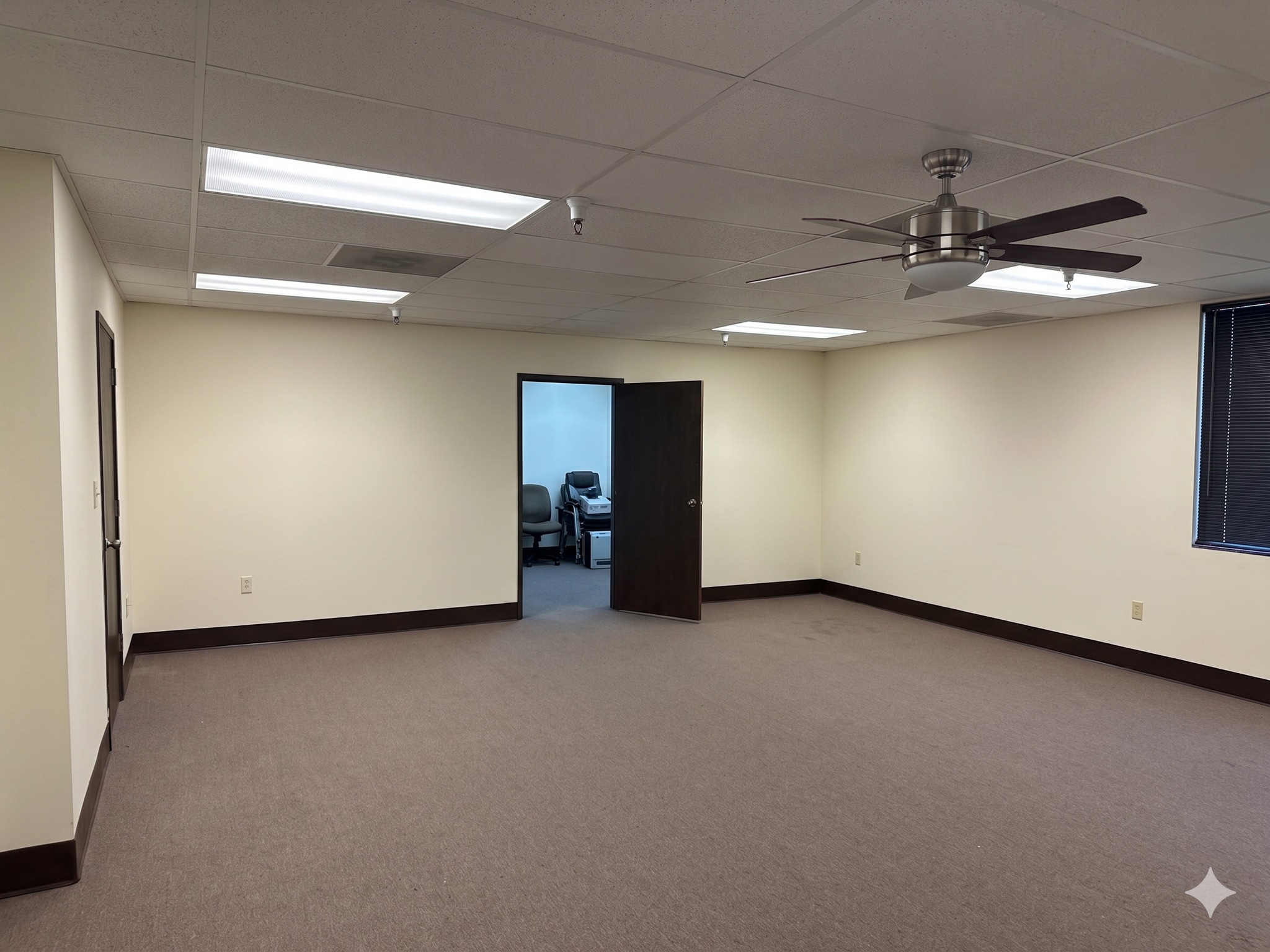 1501 El Camino Ave, Sacramento, CA for lease Interior Photo- Image 1 of 4